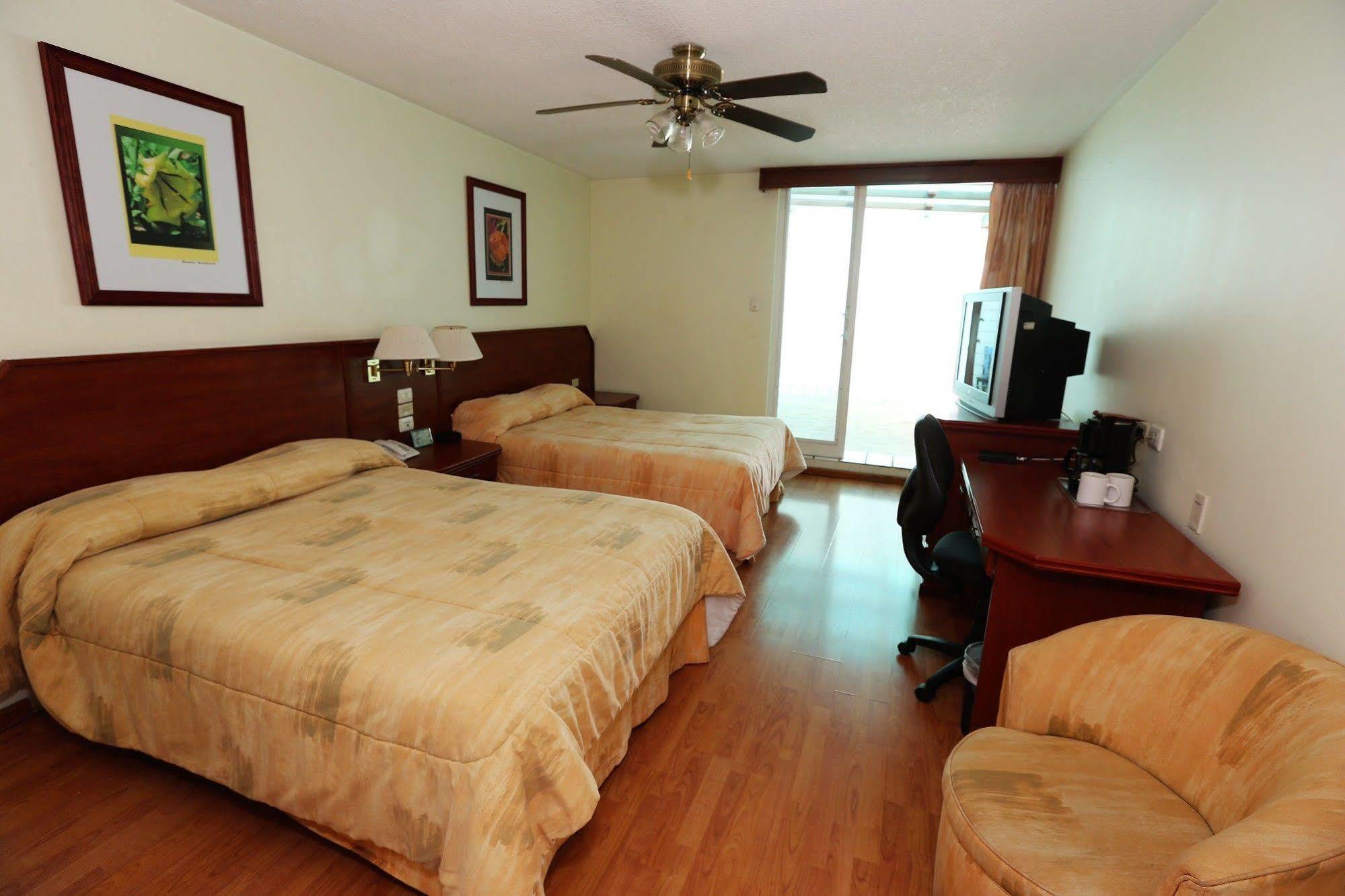 Hotel Marcella Clase Ejecutiva Morelia Buitenkant foto